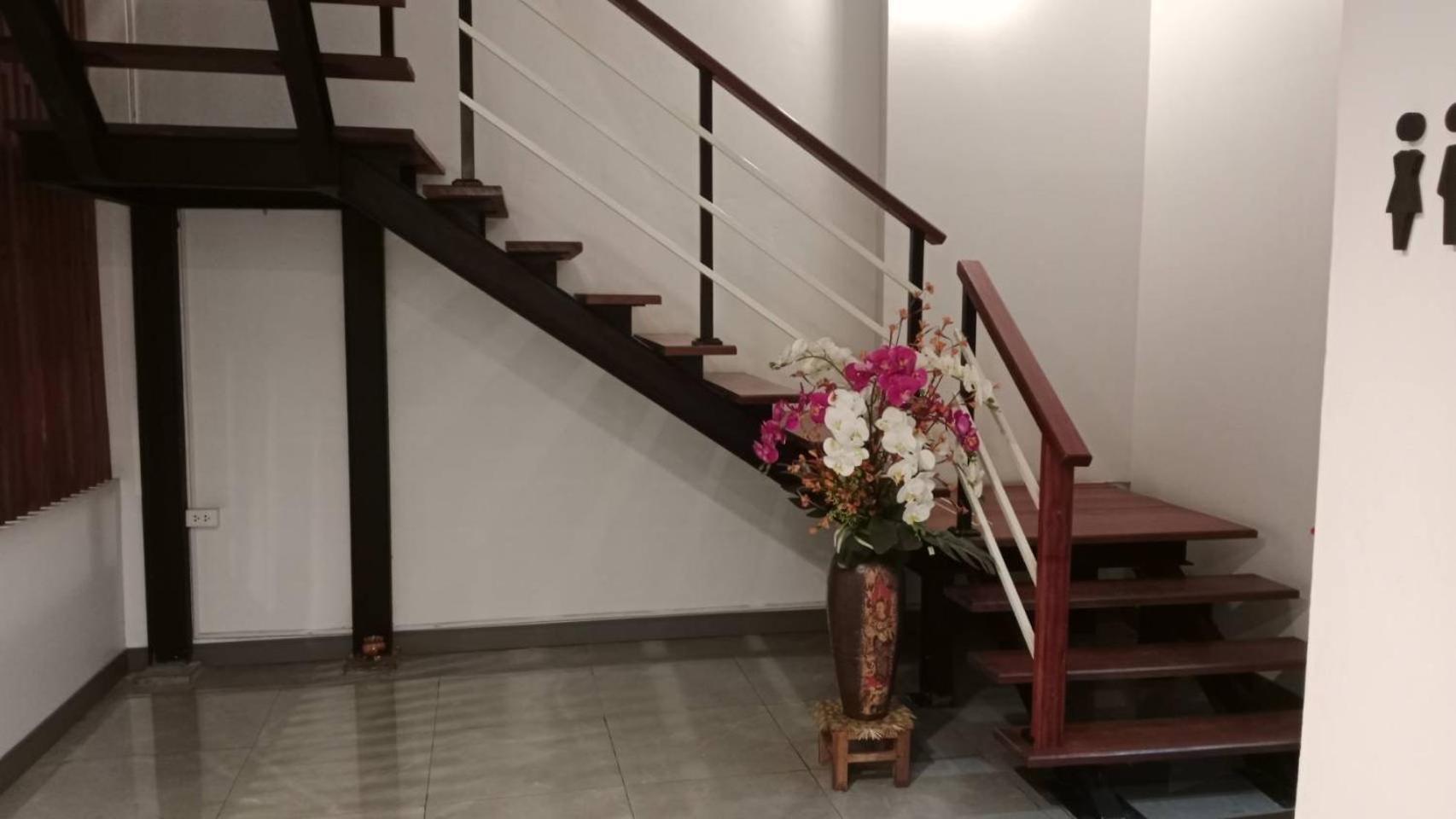 Montana Court Pattaya Apartment Luaran gambar
